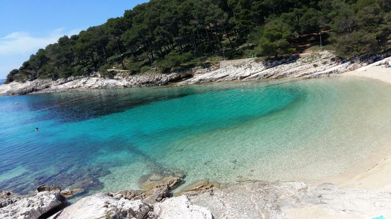 Apartments Villa Adrienne Mali Lošinj Esterno foto